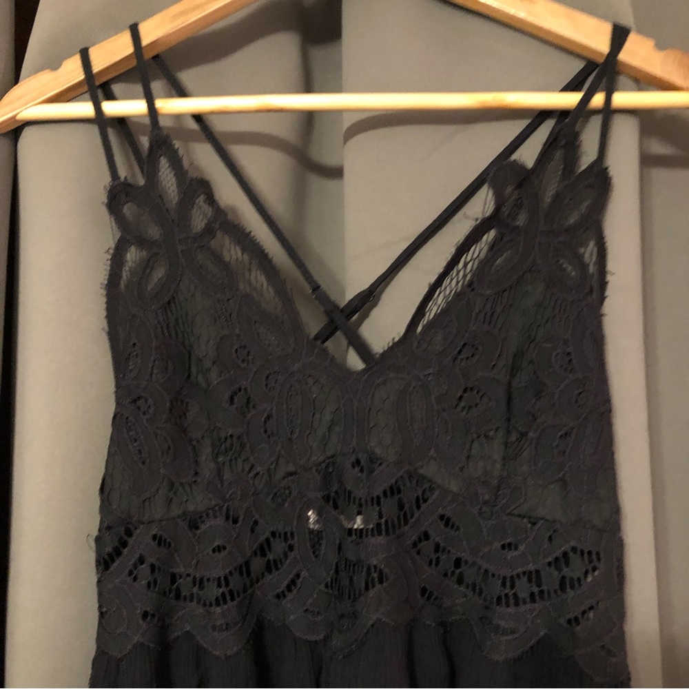 Black Lace Nightie - Picture 4 of 6